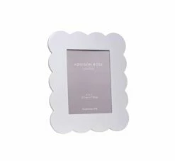 5×7 Scalloped Lacquer Photo Frame