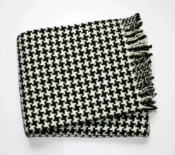 Houndstooth Fringed Throw